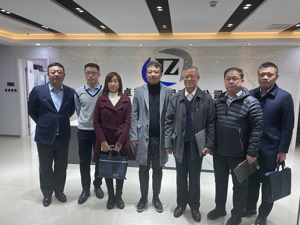 温经理一行赴君卓科技有限公司洽谈产业公司事宜-1